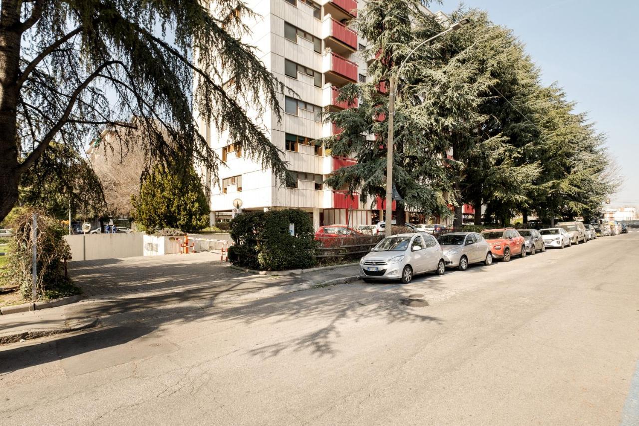 Guesthost - Maggiore Residence Flats, Bologna